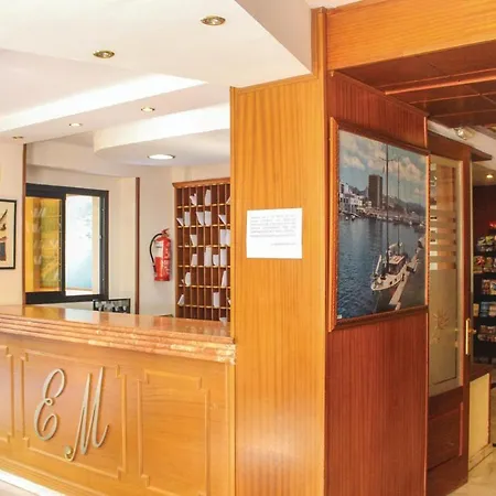 Awesome In With 1 Bedrooms Apartment Marbella